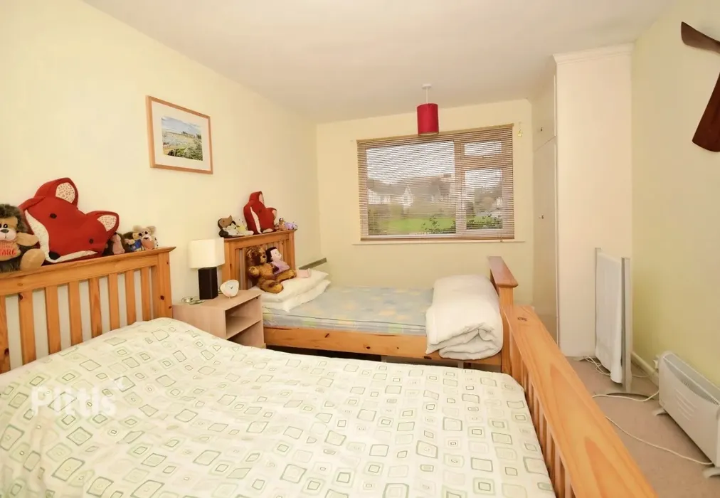  - Meadow Drive Bembridge PO35 - Wards of Kent