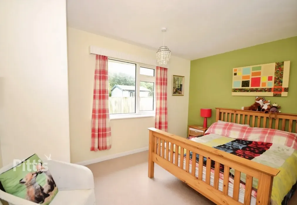  - Meadow Drive Bembridge PO35 - Wards of Kent