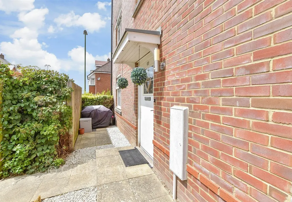 External Lifestyle Photograph - Ellis Road, Broadbridge Heath, West Sussex - Wards of Kent
