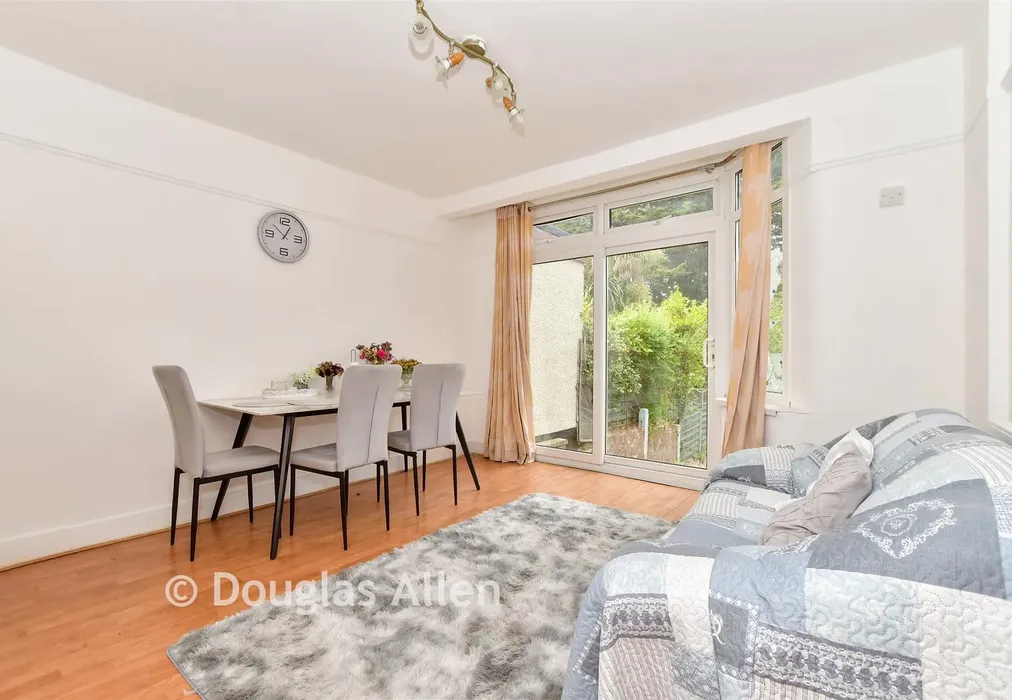 Dining Room - Markmanor Avenue, Walthamstow - Wards of Kent