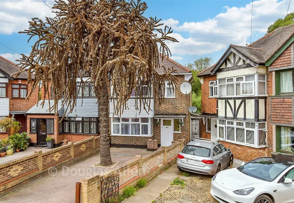 External - Markmanor Avenue, Walthamstow - Wards of Kent