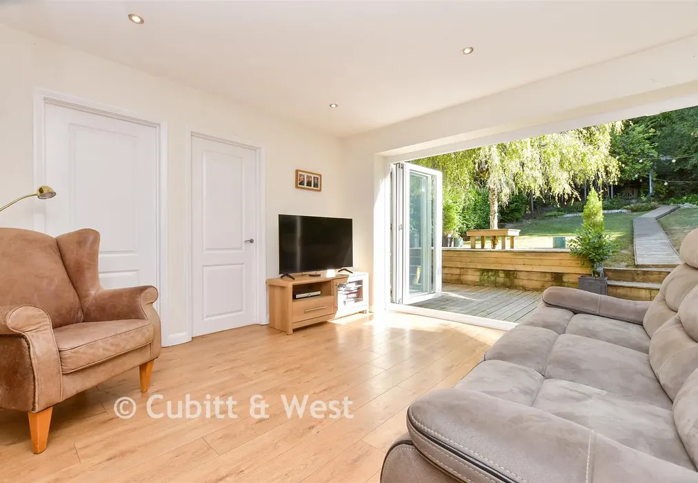 Kitchen / Dining / Family Rom - Downs Way Close, Tadworth, Surrey - Wards of Kent