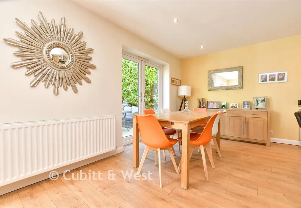 Dining Area - Downs Way Close, Tadworth, Surrey - Wards of Kent