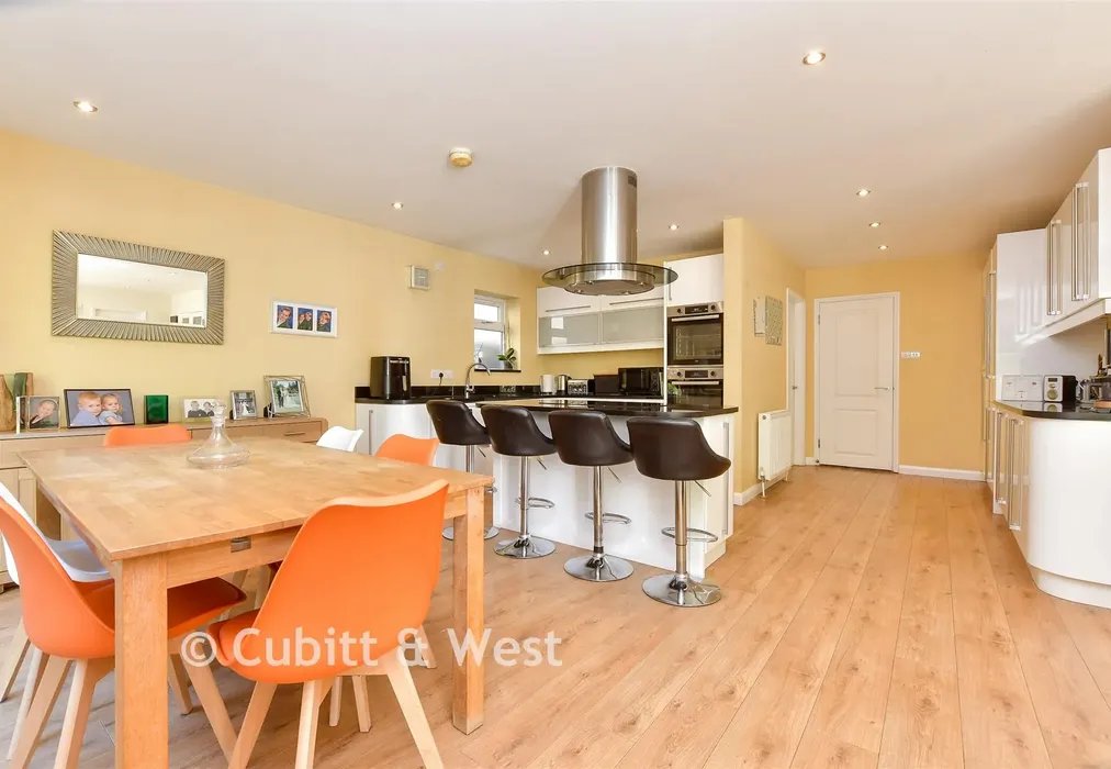 Kitchen / Dining / Family Rom - Downs Way Close, Tadworth, Surrey - Wards of Kent