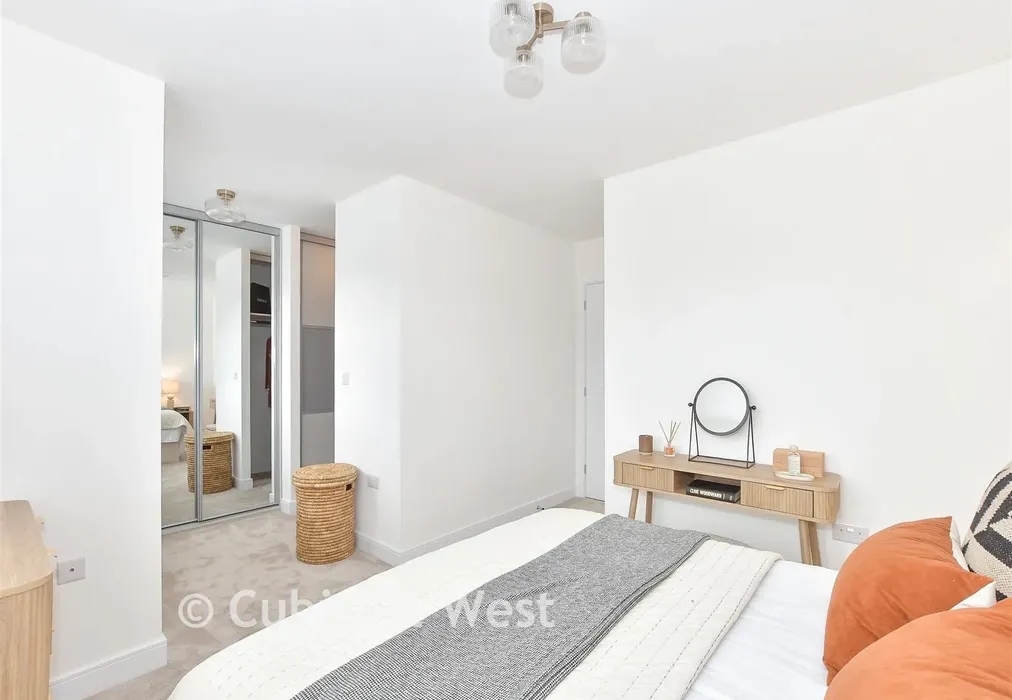Bedroom 3 - Wittering Place, Dunlin Square, West Wittering, West Sussex - Wards of Kent