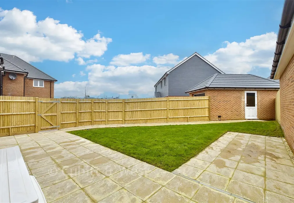 Rear Garden - Wittering Place, Dunlin Square, West Wittering, West Sussex - Wards of Kent