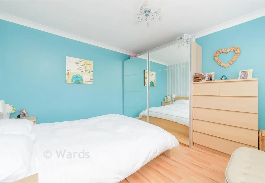 Bedroom 3 - Redhill Wood, New Ash Green, Kent - Wards of Kent