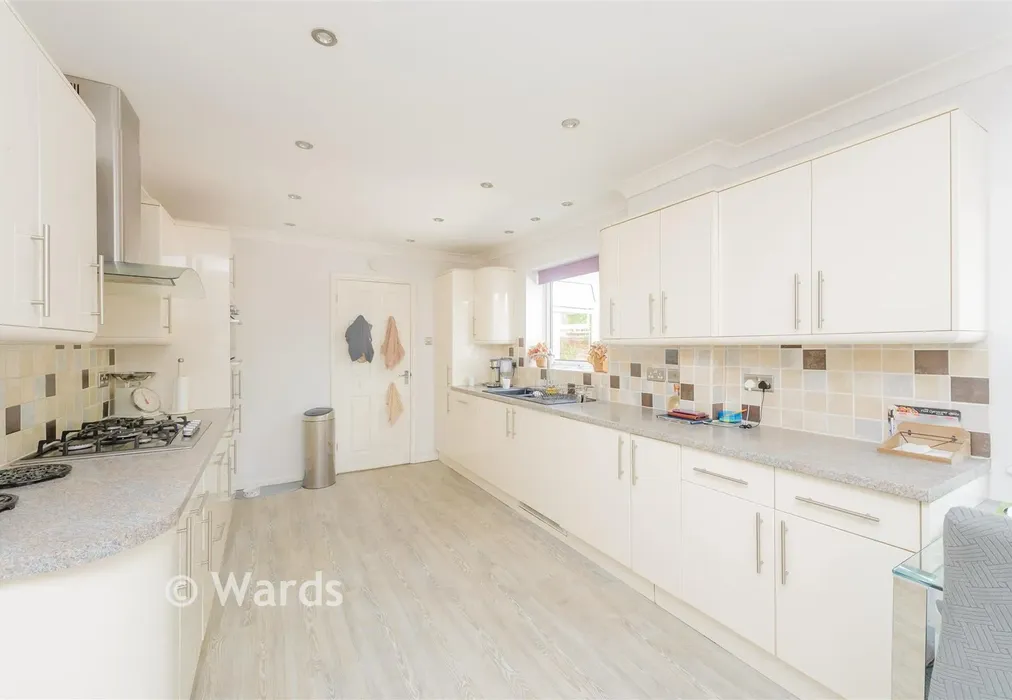 Kitchen/Breakfast Room - Redhill Wood, New Ash Green, Kent - Wards of Kent