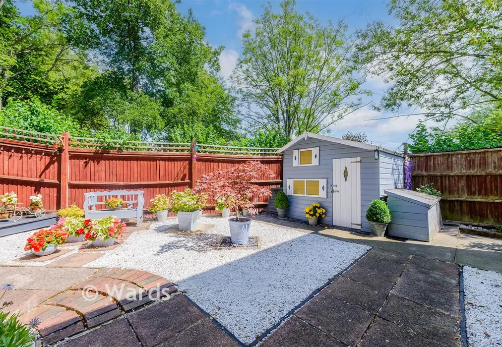 Rear Garden - Redhill Wood, New Ash Green, Kent - Wards of Kent