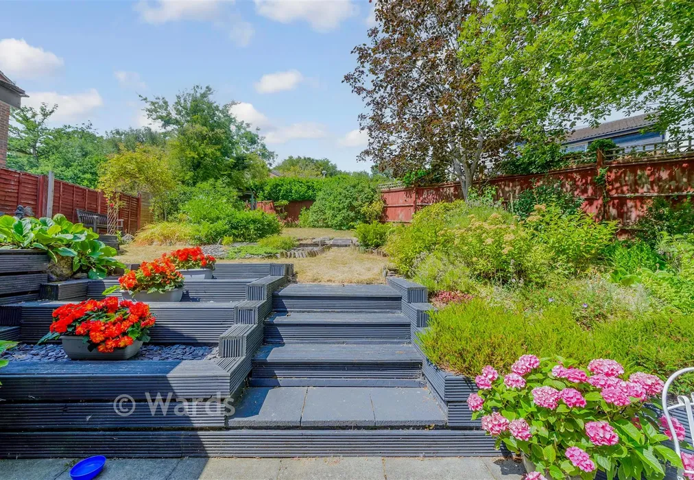 Rear Garden - Redhill Wood, New Ash Green, Kent - Wards of Kent