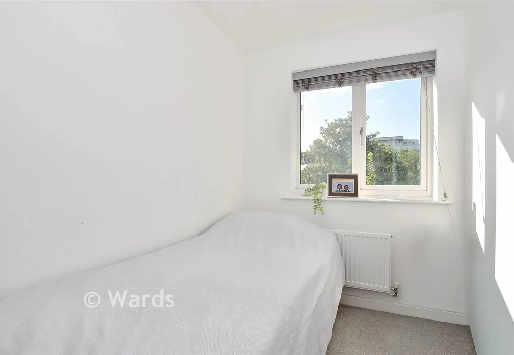 Bedroom 3 - Heath Wood Drive, Maidstone, Kent - Wards of Kent