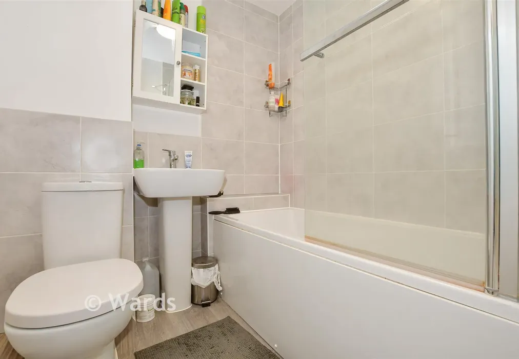 Bathroom - Heath Wood Drive, Maidstone, Kent - Wards of Kent