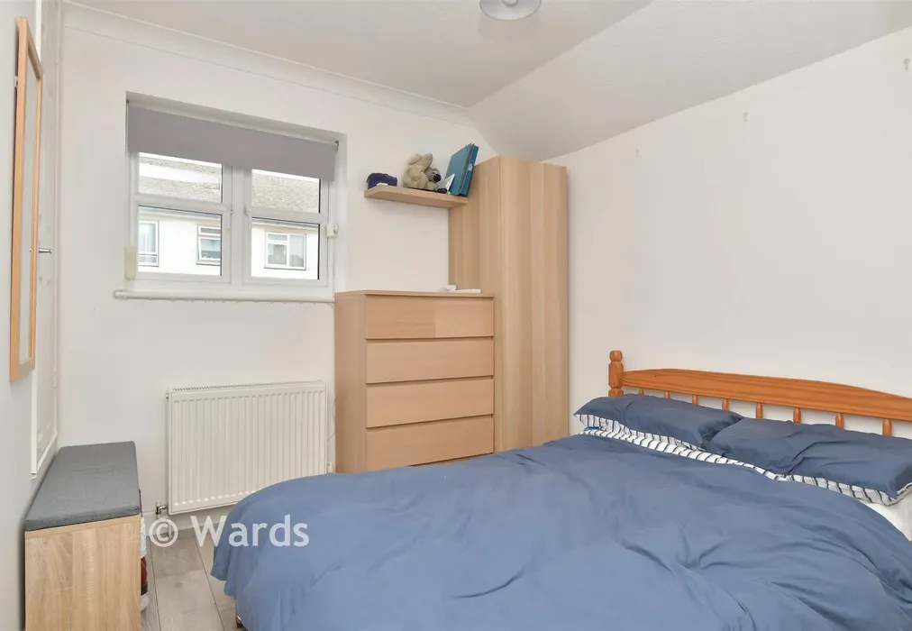 Bedroom 1 - Solomon Road, Rainham, Gillingham, Kent - Wards of Kent