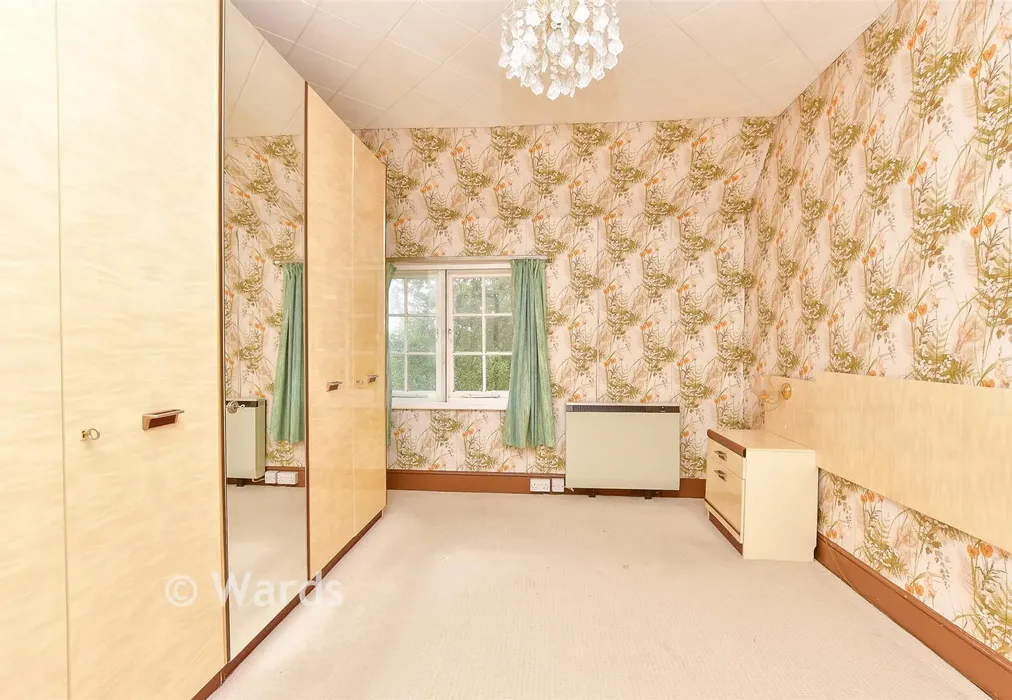 Bedroom 2 - Church Street, Rodmersham, Sittingbourne, Kent - Wards of Kent
