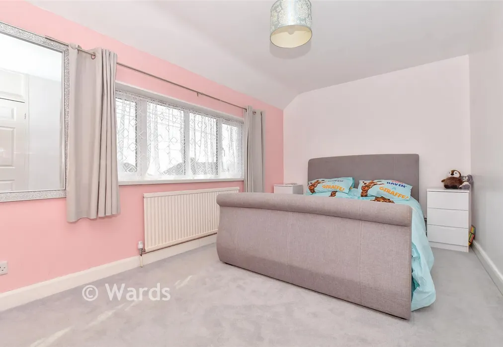 Bedroom 1 - Douglas Road, Deal, Kent - Wards of Kent