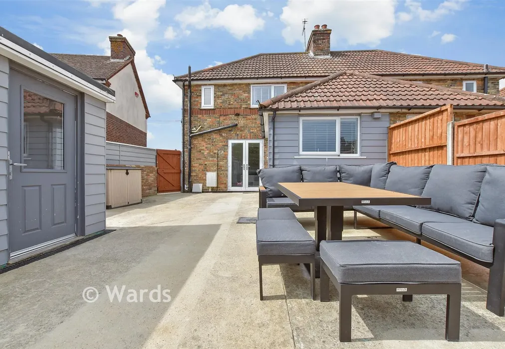 Patio / Decking - Davis Avenue, Deal, Kent - Wards of Kent