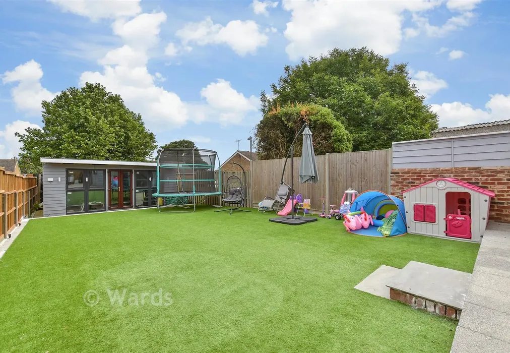 Rear Garden - Davis Avenue, Deal, Kent - Wards of Kent