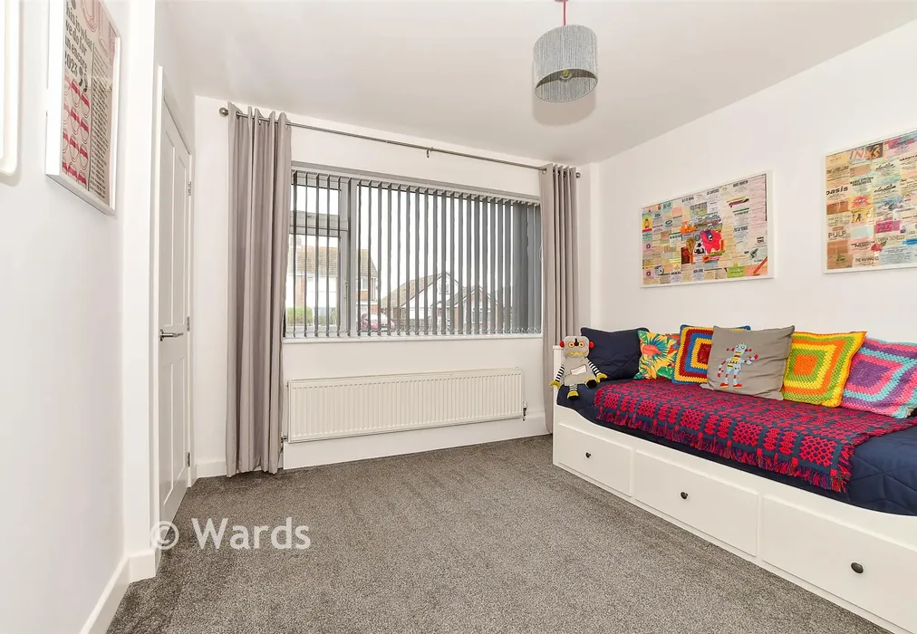 Bedroom 2 - Leonard Road, Greatstone, New Romney, Kent - Wards of Kent