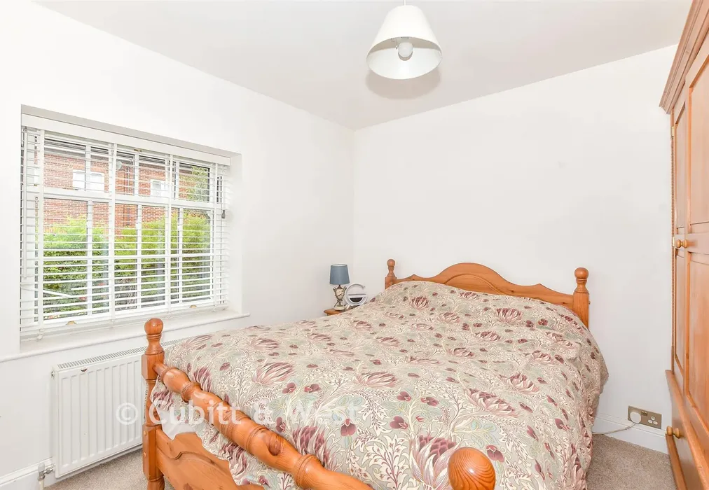 Bedroom 3 - London Road, Horndean, Waterlooville, Hampshire - Wards of Kent