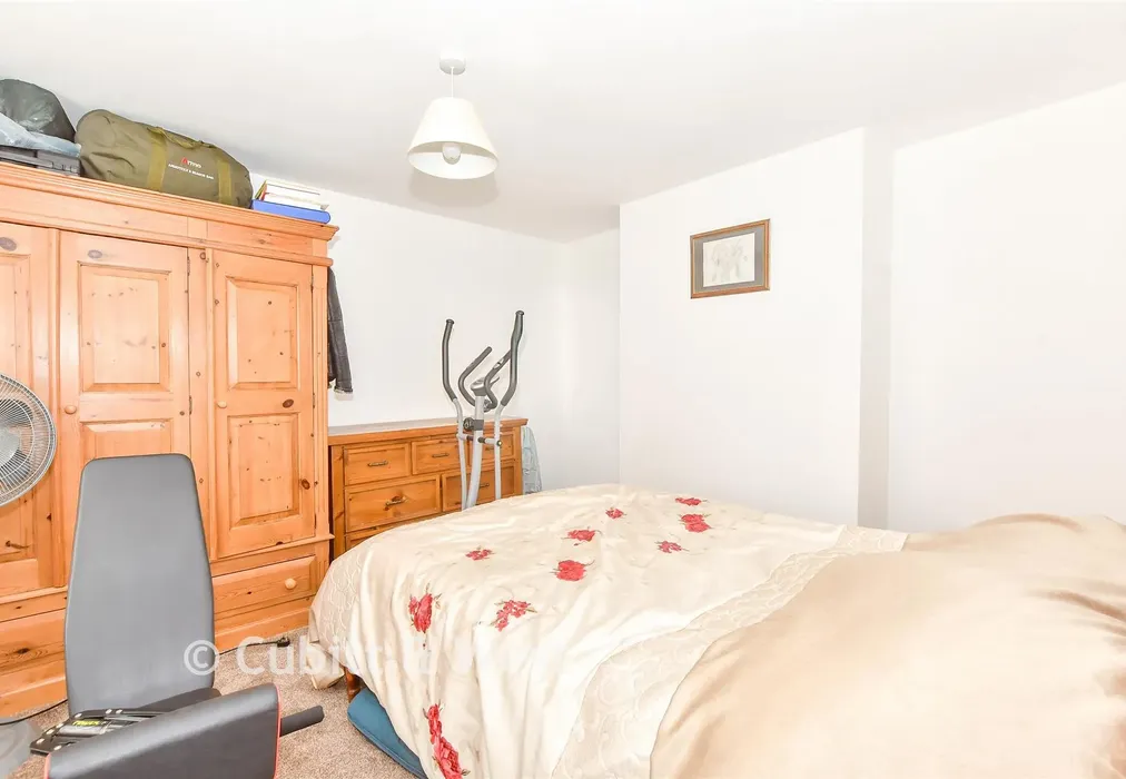 Bedroom 2 - London Road, Horndean, Waterlooville, Hampshire - Wards of Kent