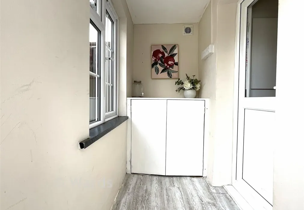 Rear Porch - Southfields Road, West Kingsdown, Sevenoaks, Kent - Wards of Kent
