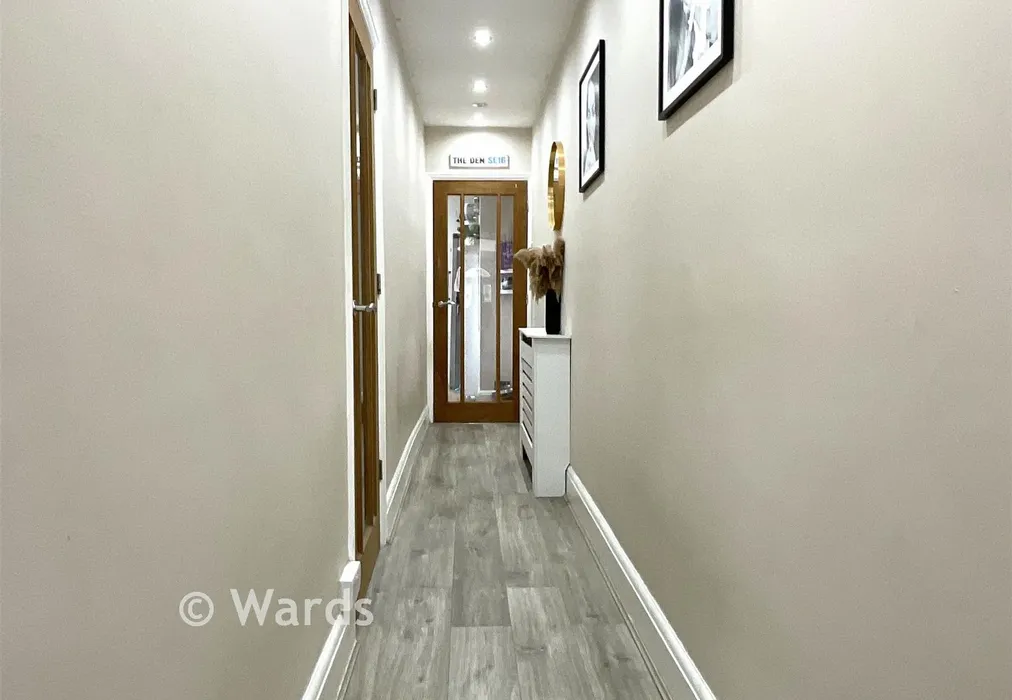 Hallway - Southfields Road, West Kingsdown, Sevenoaks, Kent - Wards of Kent