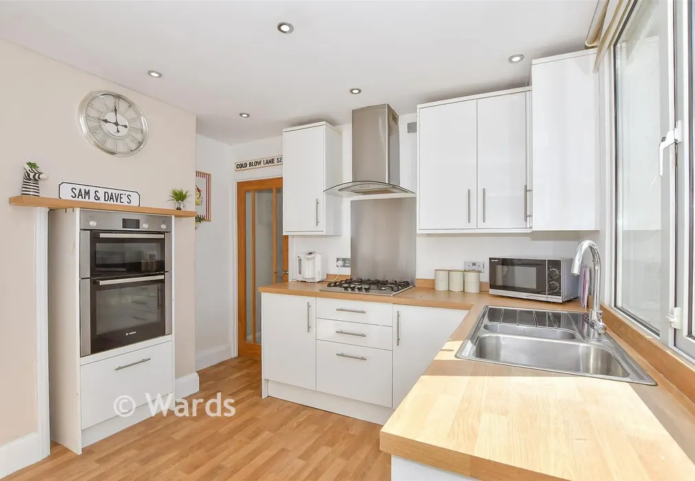 Kitchen - Southfields Road, West Kingsdown, Sevenoaks, Kent - Wards of Kent