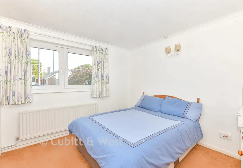 Bedroom 2 - Orchard Lane, Emsworth, Hampshire - Wards of Kent