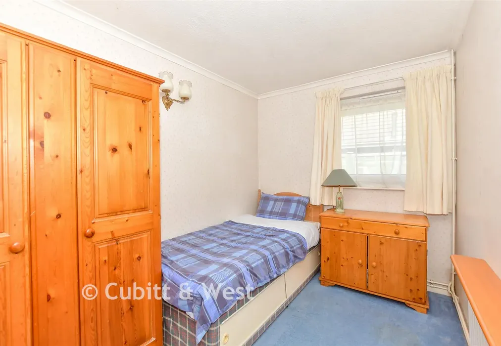 Bedroom 3 - Orchard Lane, Emsworth, Hampshire - Wards of Kent