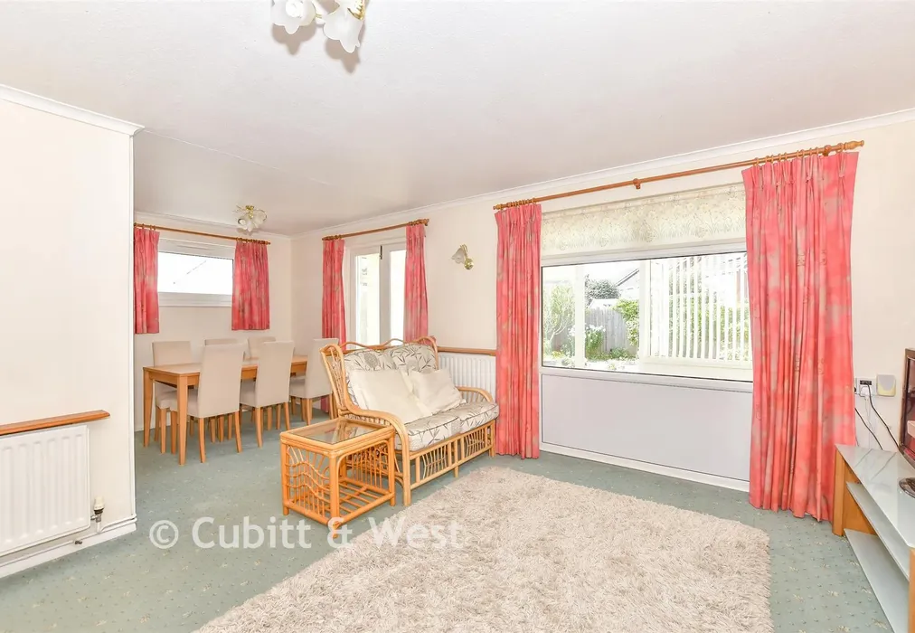 Lounge/Dining Room - Orchard Lane, Emsworth, Hampshire - Wards of Kent