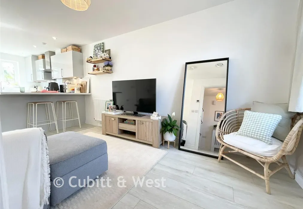Lounge - Windflower Chase, Worthing, West Sussex - Wards of Kent