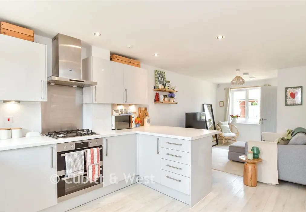 Kitchen/ Lounge - Windflower Chase, Worthing, West Sussex - Wards of Kent