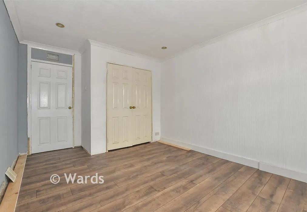 Bedroom 1 - Prior Road, Greatstone, Kent - Wards of Kent