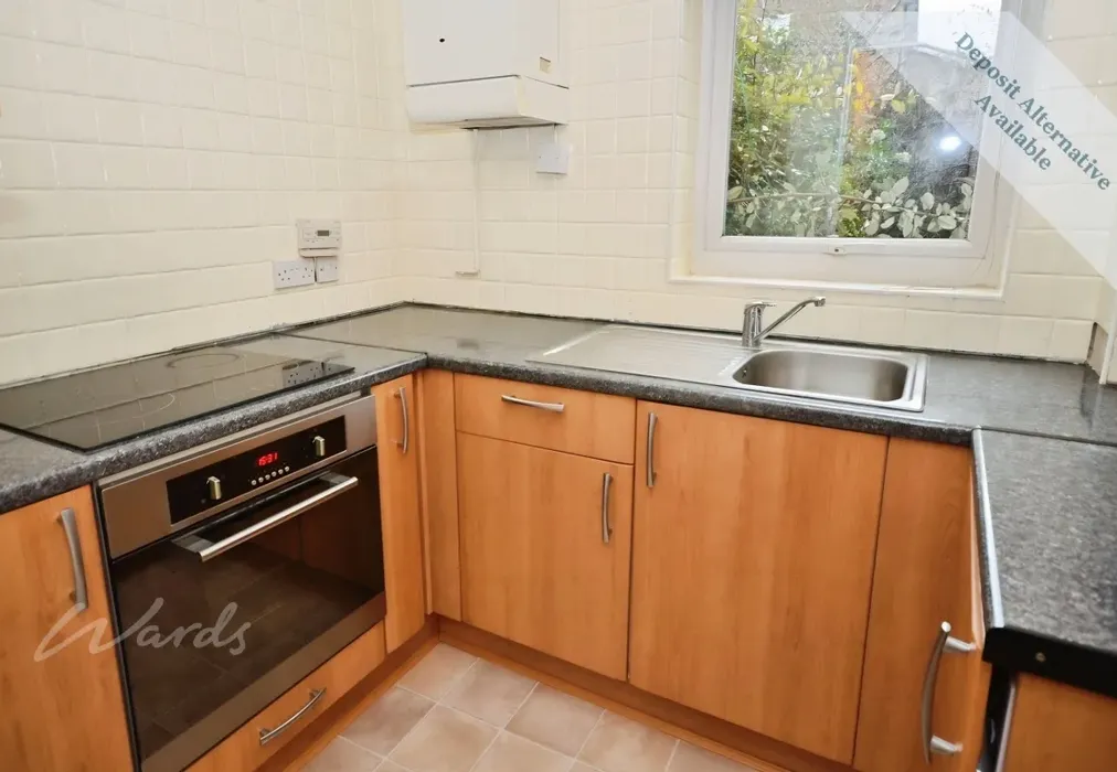 yew tree kitchen - Yew Tree Close Chatham ME5 - Wards of Kent
