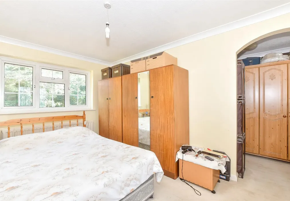 Bedroom 1 - Woodpecker Close, Havant, Hampshire - Wards of Kent