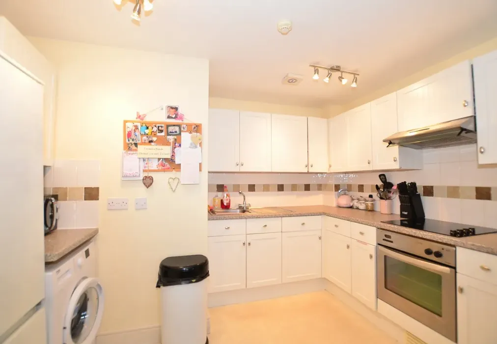 Kitchen - Mortimer Street Herne Bay CT6 - Wards of Kent