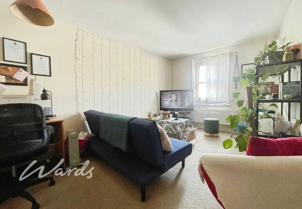 Lounge - Mortimer Street Herne Bay CT6 - Wards of Kent
