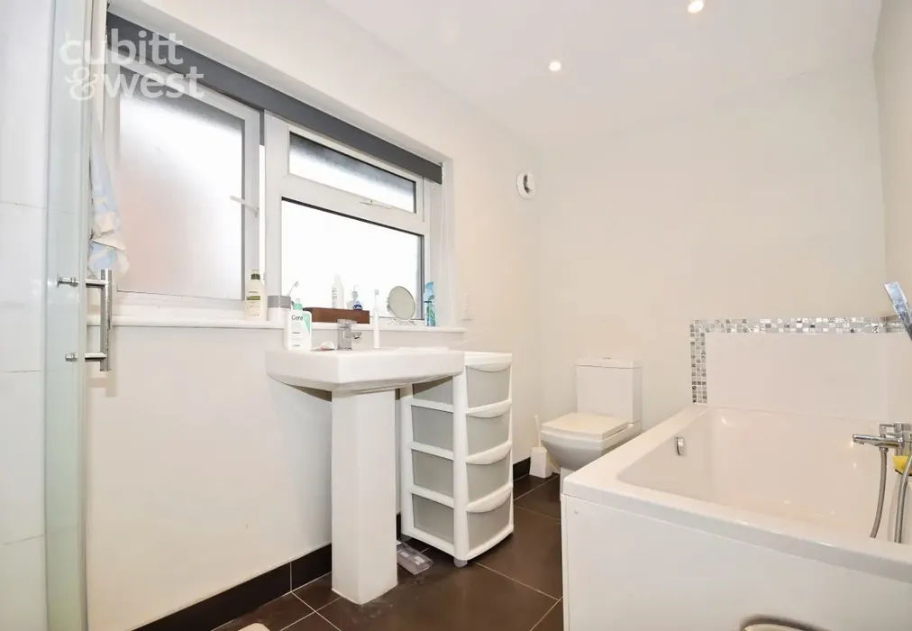 Bathroom & Shower... - New Town, Uckfield, TN22 - Wards of Kent