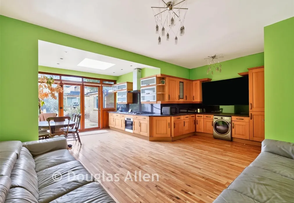 Kitchen - Wellesley Road, Ilford, Essex - Wards of Kent