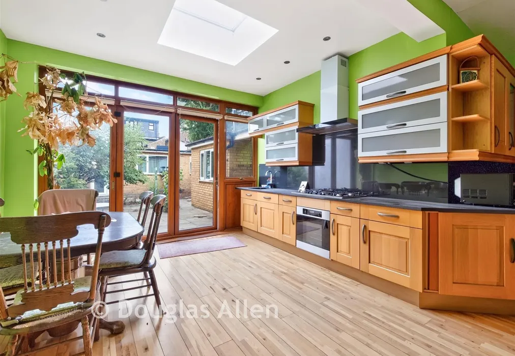 Kitchen - Wellesley Road, Ilford, Essex - Wards of Kent