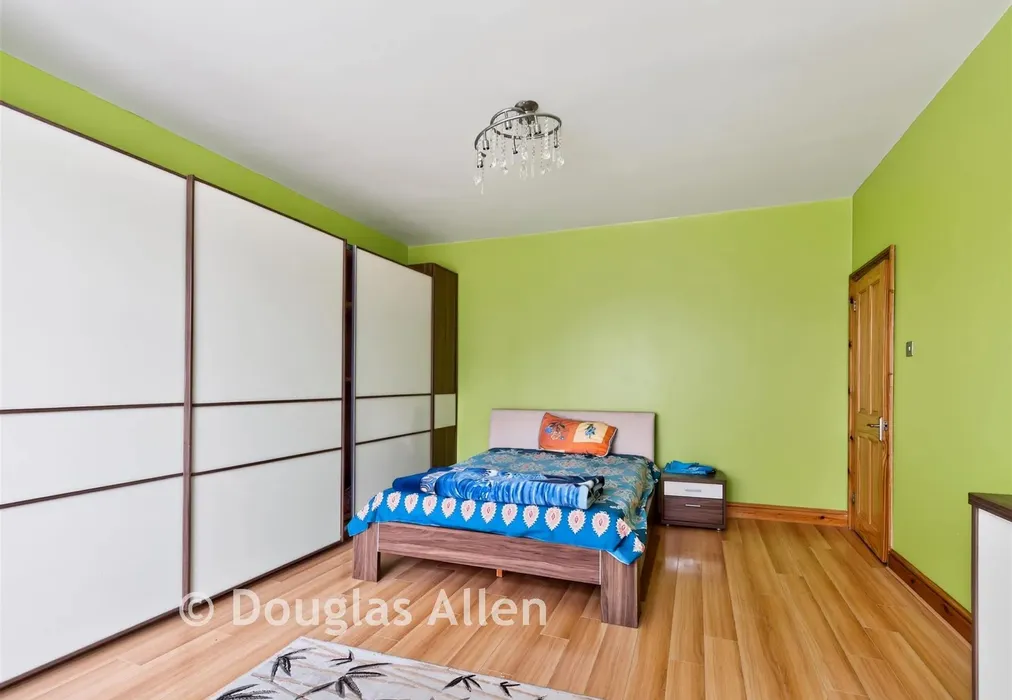 Bedroom - Wellesley Road, Ilford, Essex - Wards of Kent