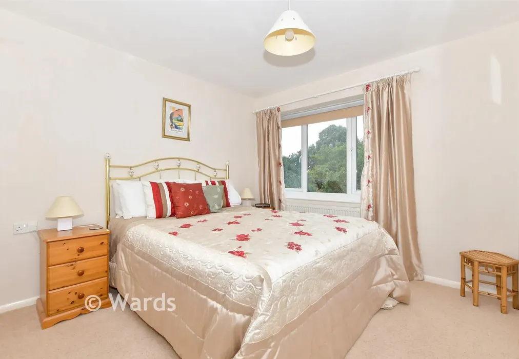 Bedroom 4 - Earlsfield Road, Hythe, Kent - Wards of Kent