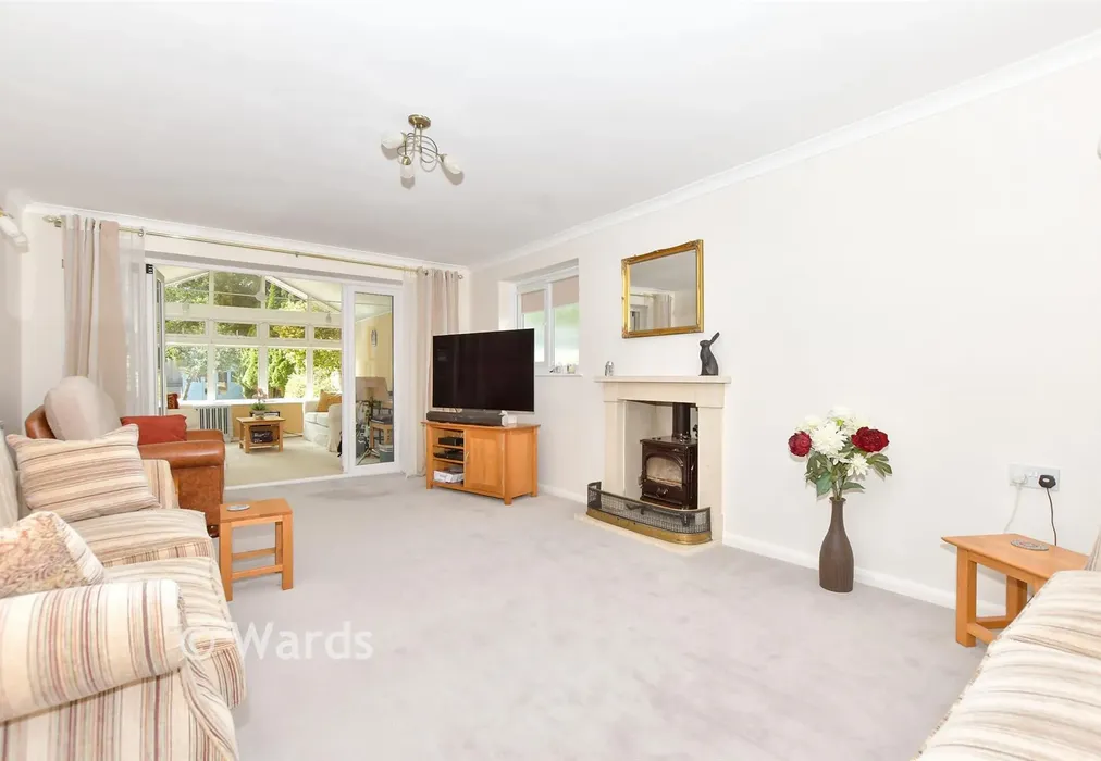 Lounge - Earlsfield Road, Hythe, Kent - Wards of Kent