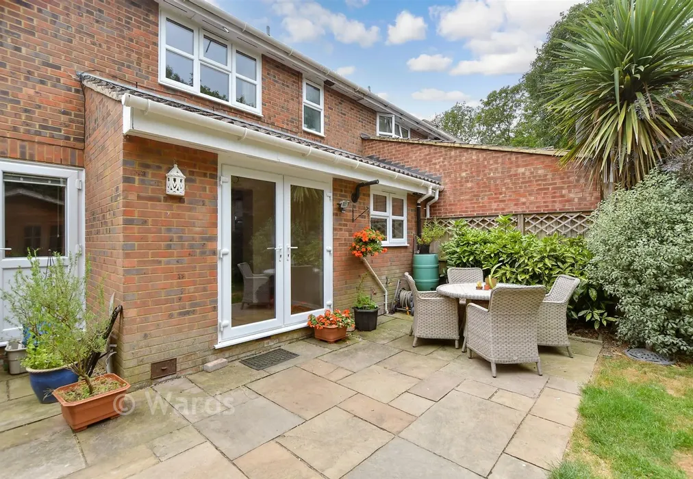 Patio / Decking - The Ridgeway, Lympne, Kent - Wards of Kent