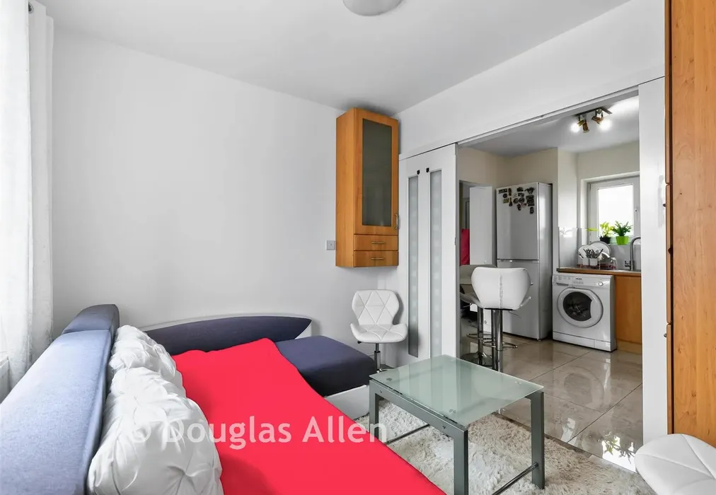 Lounge - Bastable Avenue, Barking, Essex - Wards of Kent
