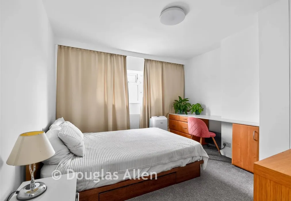 Bedroom 1 - Bastable Avenue, Barking, Essex - Wards of Kent