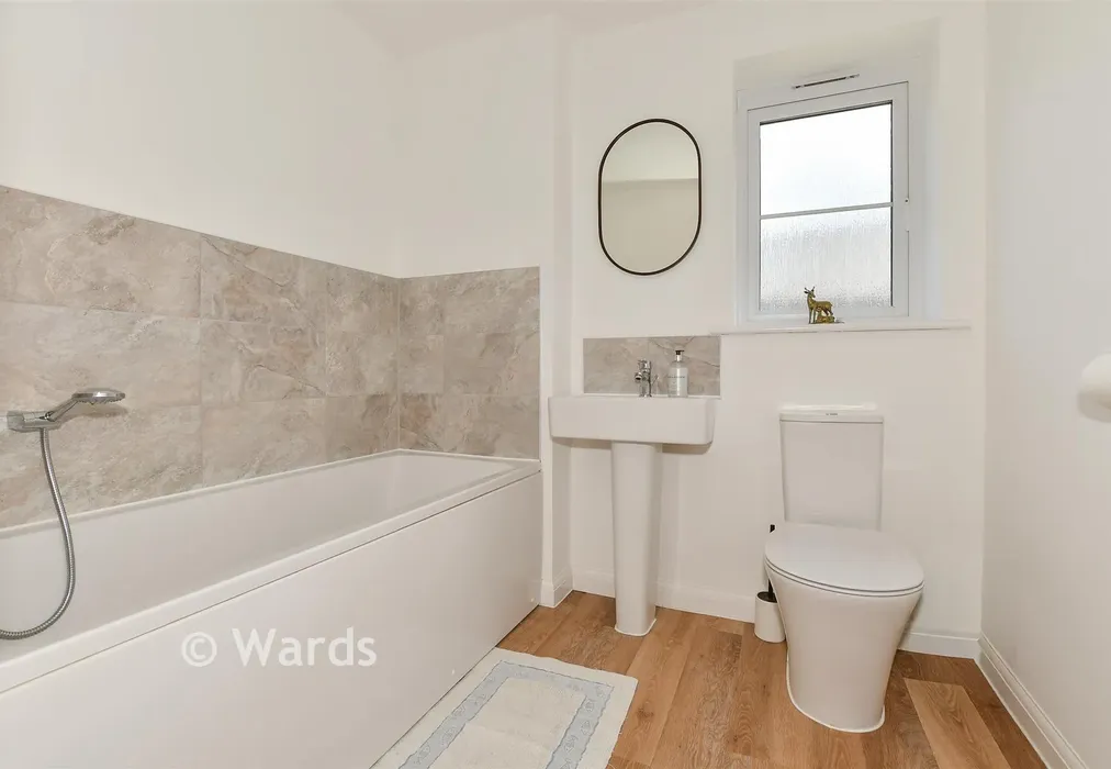 Bathroom - Butterfield Way, Ash, Kent - Wards of Kent