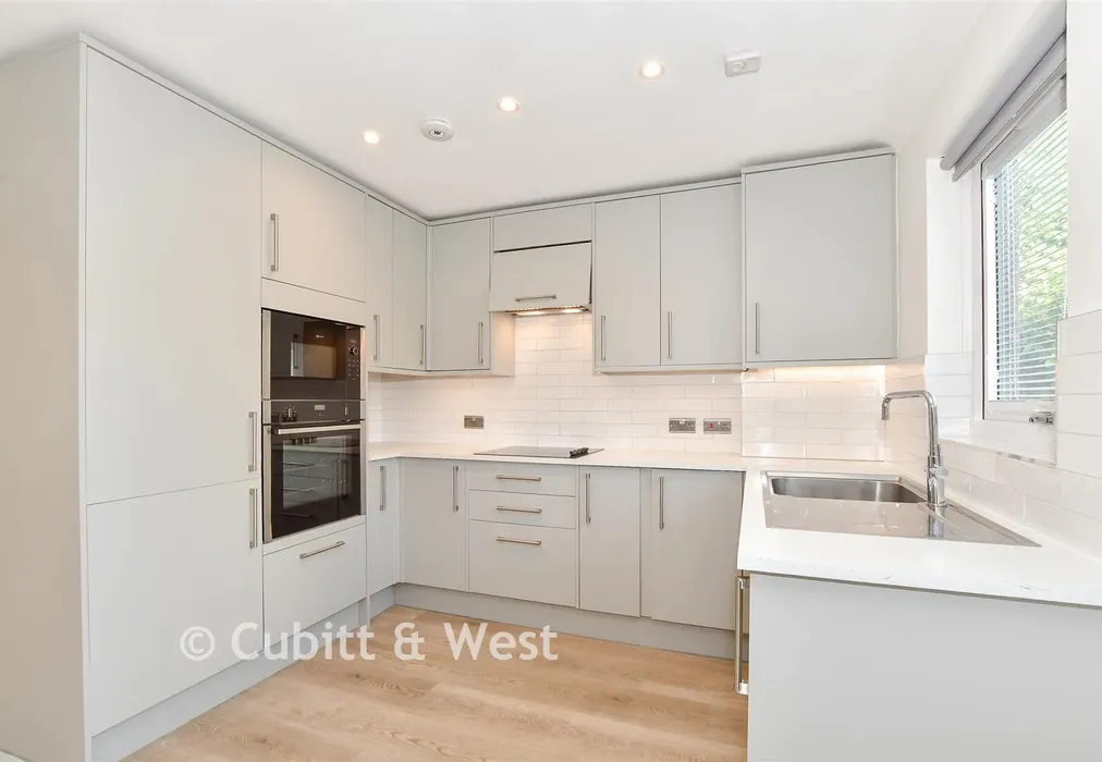 Kitchen - Ilford Court, Cranleigh, Surrey - Wards of Kent