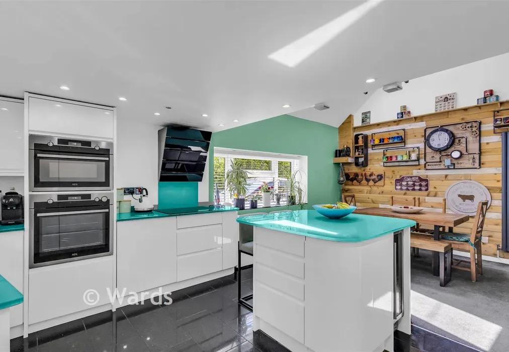 Kitchen/Breakfast Room - Stone Street, Westenhanger, Hythe, Kent - Wards of Kent