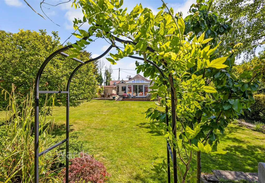Lifestyle Shot - Stone Street, Westenhanger, Hythe, Kent - Wards of Kent